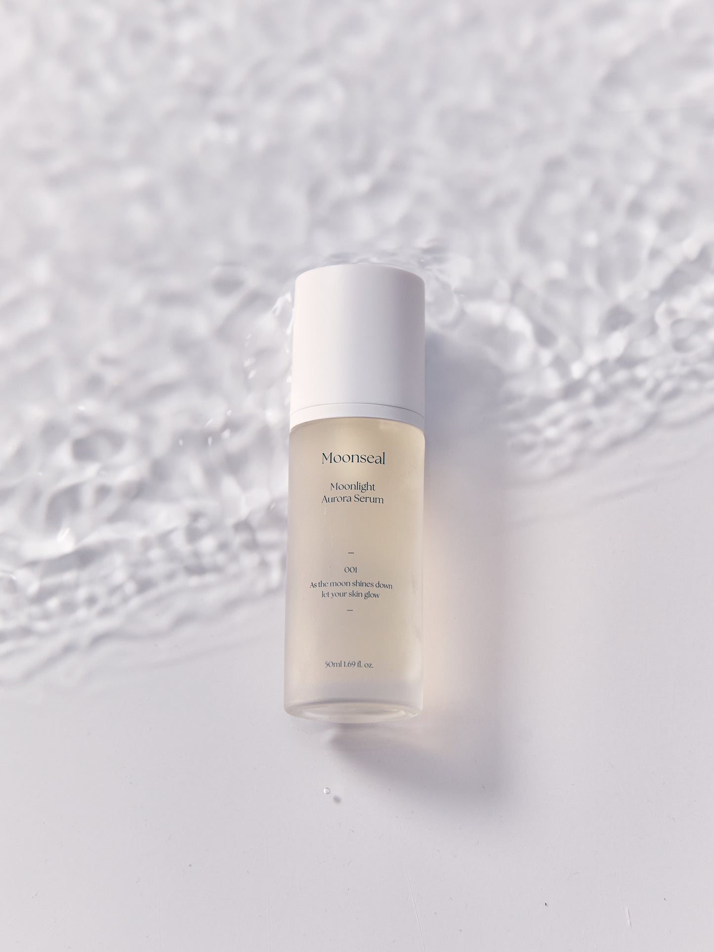 Moonlight Aurora Serum – rozświetlające serum Moonlight Aurora z Borealine i ekstraktem z sosny