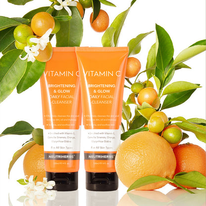 Vitamin C Facial Cleanser – rozświetlający żel oczyszczający z witaminą C i aloesem