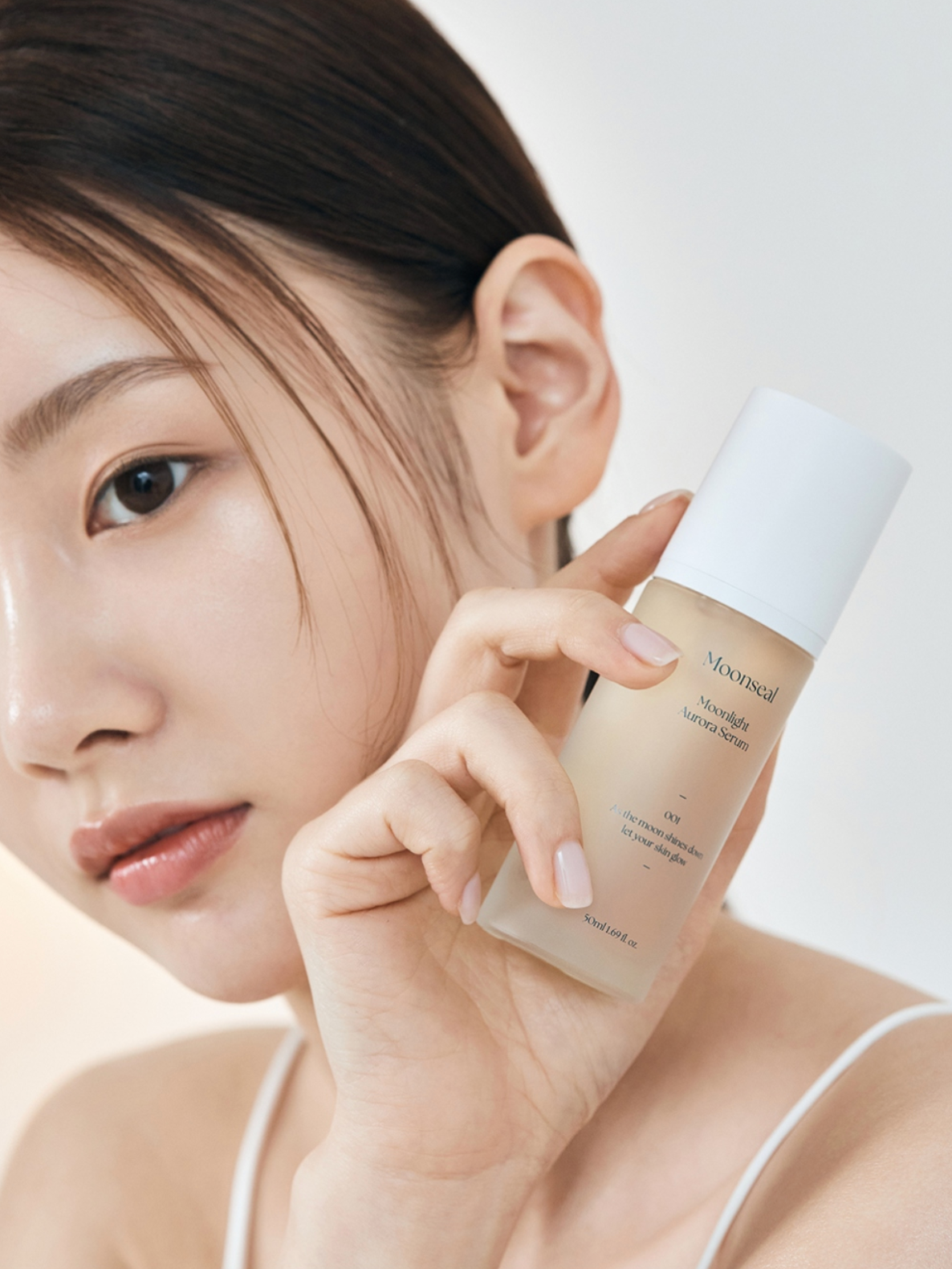 Moonlight Aurora Serum – rozświetlające serum Moonlight Aurora z Borealine i ekstraktem z sosny